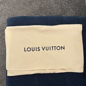 Louis Vuitton Beige Dust Cover